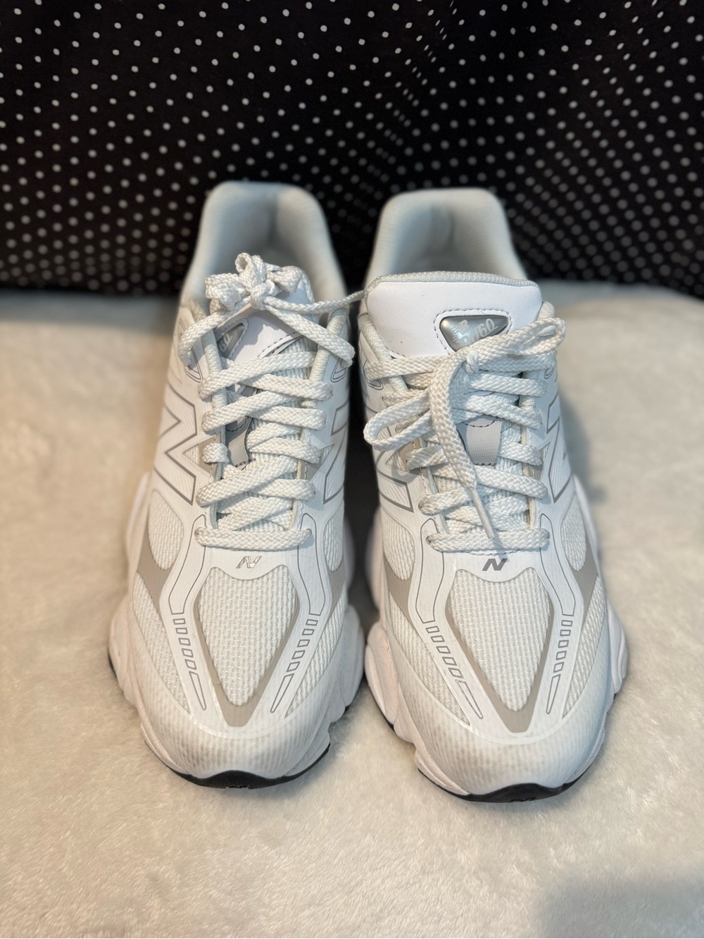 Women’s New Balance 9060